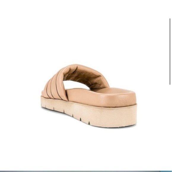 Seychelles Vibe Check Slide in Vacchetta Leather - Picture 2 of 10